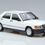 Mercedes 190 E W201 Bianco Norev 1:18 183820 Pressofusione - image 5 of 7