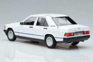 Mercedes 190 E W201 Bianco Norev 1:18 183820 Pressofusione — immagine 6 di 7