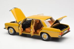 Mercedes 200/8 W115 Sahara Giallo Norev 1:18 183771 Pressofusione — immagine 5 di 8