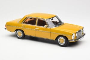 Mercedes 200/8 W115 Sahara Giallo Norev 1:18 183771 Pressofusione — immagine 6 di 8