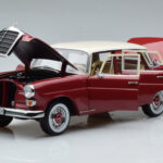 Mercedes 200 W110 Rosso Norev 1:18 - image 2 of 7