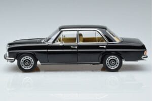 Mercedes 200 W115 Edizione Limitata Norev 1:18 183775 Pressofusione — immagine 5 di 8