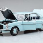 Mercedes 200 W115 Norev 1:18 183777 Pressofusione - image 2 of 7