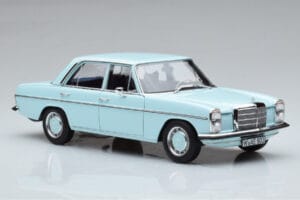 Mercedes 200 W115 Norev 1:18 183777 Pressofusione — immagine 5 di 7