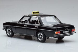 Mercedes 200 W115 Taxi Norev 1:18 183776 Pressofusione — immagine 6 di 7