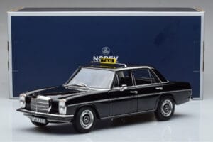 Mercedes 200 W115 Taxi Norev 1:18 183776 Pressofusione — immagine 7 di 7