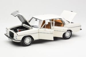 Mercedes 200 W115 Bianco Norev 1:18 183770 Pressofusione — immagine 2 di 8