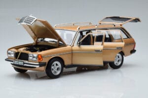 Mercedes 200T S123 AMG Package Beige Norev 1:18 183739 Pressofusione — immagine 2 di 9