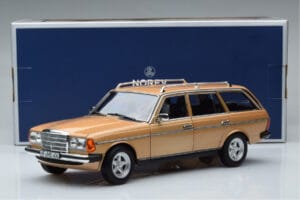 Mercedes 200T S123 AMG Package Beige Norev 1:18 183739 Pressofusione — immagine 9 di 9