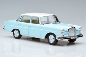 Mercedes 220 S W111 Blu Norev 1:18 183920 Pressofusione — immagine 5 di 7