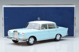 Mercedes 220 S W111 Blu Norev 1:18 183920 Pressofusione — immagine 7 di 7