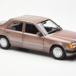 Mercedes 230E W124 Rosewood Metallic Edizione Concessionario Norev 1:18 B66040697 - image 6 of 8