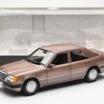 Mercedes 230E W124 Rosewood Metallic Edizione Concessionario Norev 1:18 B66040697 - image 8 of 8