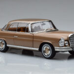 Mercedes 250 SE Coupe W111 Oro Metallizzato Norev 1:18 - image 5 of 7