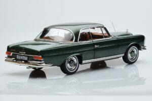 Mercedes 250 SE Coupe W111 Verde Metallizzato Edizione Limitata Norev 1:18 183764 Pressofusione — immagine 3 di 7