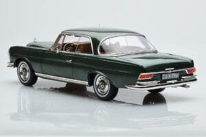 Mercedes 250 SE Coupe W111 Verde Metallizzato Edizione Limitata Norev 1:18 183764 Pressofusione — immagine 6 di 7