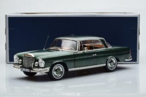 Mercedes 250 SE Coupe W111 Verde Metallizzato Edizione Limitata Norev 1:18 183764 Pressofusione — immagine 7 di 7