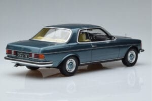 Mercedes 280 CE C123 Blu Otto 1:18 OT627 Resina — immagine 2 di 6