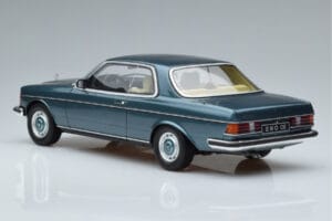 Mercedes 280 CE C123 Blu Otto 1:18 OT627 Resina — immagine 5 di 6