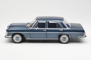 Mercedes 280 SE W108 Blu Scuro Metallizzato Norev 1:18 183534 Pressofusione — immagine 4 di 8