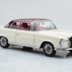 Mercedes 280 SE W108 Bianco AUTOart 1:18 - image 6 of 8