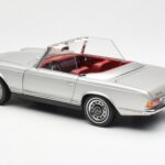 Mercedes 280 SL W113 Pagoda Argento Schuco 1:18 450035000 - image 7 of 8
