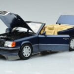 Mercedes 300 CE-24 A124 Cabriolet Nautical Blu Edizione Limitata Norev 1:18 183879 Pressofusione - image 2 of 7