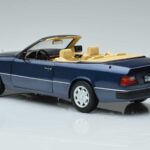 Mercedes 300 CE-24 A124 Cabriolet Nautical Blu Edizione Limitata Norev 1:18 183879 Pressofusione - image 6 of 7