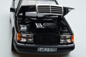Mercedes 300 CE-24 C124 Coupe AMG Wheels Edizione Limitata Norev 1:18 183881 Pressofusione — immagine 9 di 11