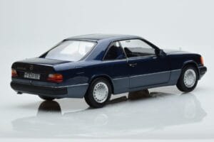 Mercedes 300 CE-24 C124 Coupe Nautical Blu Edizione Limitata Norev 1:18 183882 Pressofusione — immagine 3 di 7