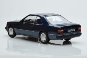 Mercedes 300 CE-24 C124 Coupe Nautical Blu Edizione Limitata Norev 1:18 183882 Pressofusione — immagine 6 di 7