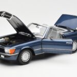Mercedes 300 SL R107 Blu Nautico Norev 1:18 183466 - image 2 of 8