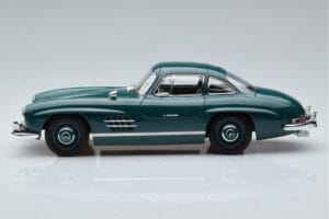Mercedes 300 SL W198 Gullwing Verde Norev 1:18 183851 Pressofusione — immagine 4 di 7