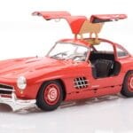 Mercedes 300 SL W198 Gullwing Rosso Minichamps 1:18 - image 2 of 8