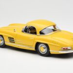 Mercedes 300 SL W198 Roadster Giallo Norev 1:18 B66040669 - image 7 of 8