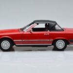 Mercedes 450 SL R107 Versione US Rosso Norev 1:18 - image 4 of 8