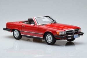 Mercedes 450 SL R107 Versione US Rosso Norev 1:18 183729 Pressofusione — immagine 6 di 8