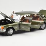 Mercedes 450SEL 6.9 W116 Verde Metallizzato Norev 1:18 183455 - image 2 of 8