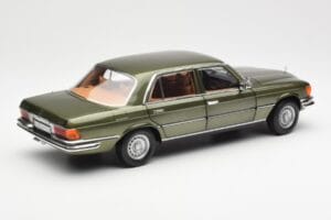 Mercedes 450SEL 6.9 W116 Verde Metallizzato Norev 1:18 183455 Pressofusione — immagine 3 di 8