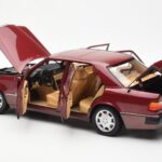 Mercedes 500E W124 Rosso Metallic Edizione Concessionario Norev 1:18 B66040699 - image 5 of 8