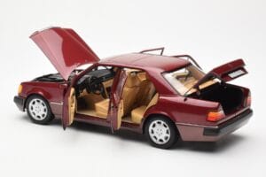 Mercedes 500E W124 Rosso Metallic Edizione Concessionario Norev 1:18 B66040699 Pressofusione — immagine 5 di 8