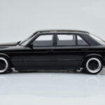 Mercedes 560 SEL AMG W126 Obsidian Nero Otto 1:18 - image 3 of 6