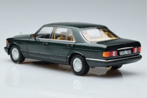 Mercedes 560 SEL W126 Verde Scuro Metallizzato Norev 1:18 B66040682 Pressofusione — immagine 6 di 7