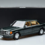 Mercedes 560 SEL W126 Verde Scuro Metallizzato Norev 1:18 - image 7 of 7