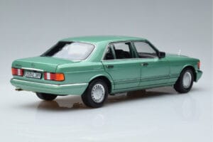 Mercedes 560 SEL W126 Verde Chiaro Norev 1:18 183469 Pressofusione — immagine 3 di 7