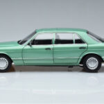Mercedes 560 SEL W126 Verde Chiaro Norev 1:18 - image 4 of 7