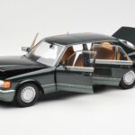 Mercedes 560 SEL W126 Night Verde Metallizzato Dealer Edition Norev 1:18 B66040626 - image 2 of 8