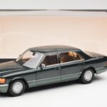 Mercedes 560 SEL W126 Night Verde Metallizzato Dealer Edition Norev 1:18 B66040626 - image 8 of 8