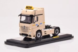 Mercedes Actros Gigaspace IAA 2012 Taxi NZG 1:50 MM0015 Pressofusione — immagine 2 di 4