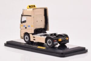 Mercedes Actros Gigaspace IAA 2012 Taxi NZG 1:50 MM0015 Pressofusione — immagine 3 di 4